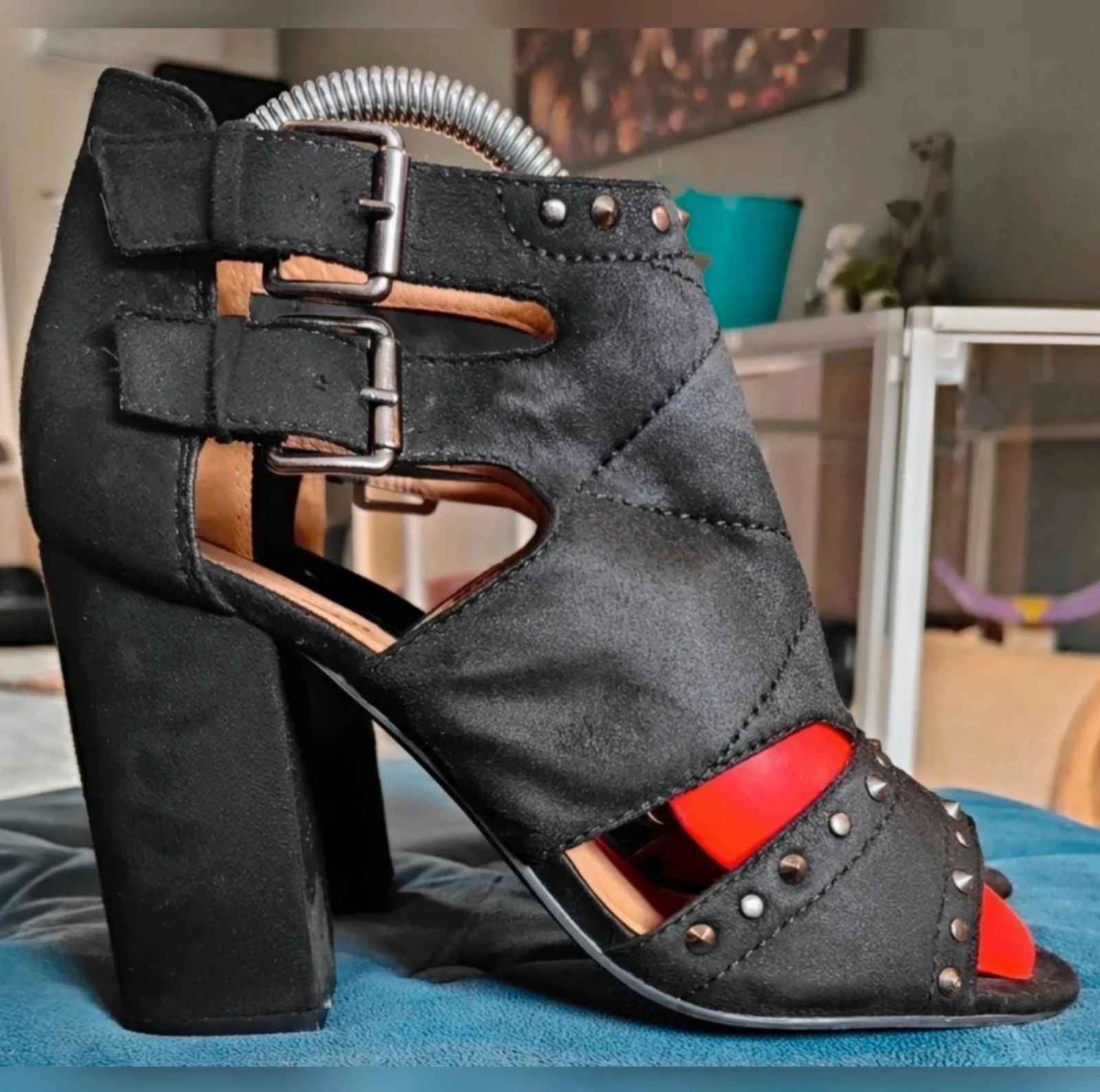 Stylish Black sandals with studs Eksept size 38 – photo 4